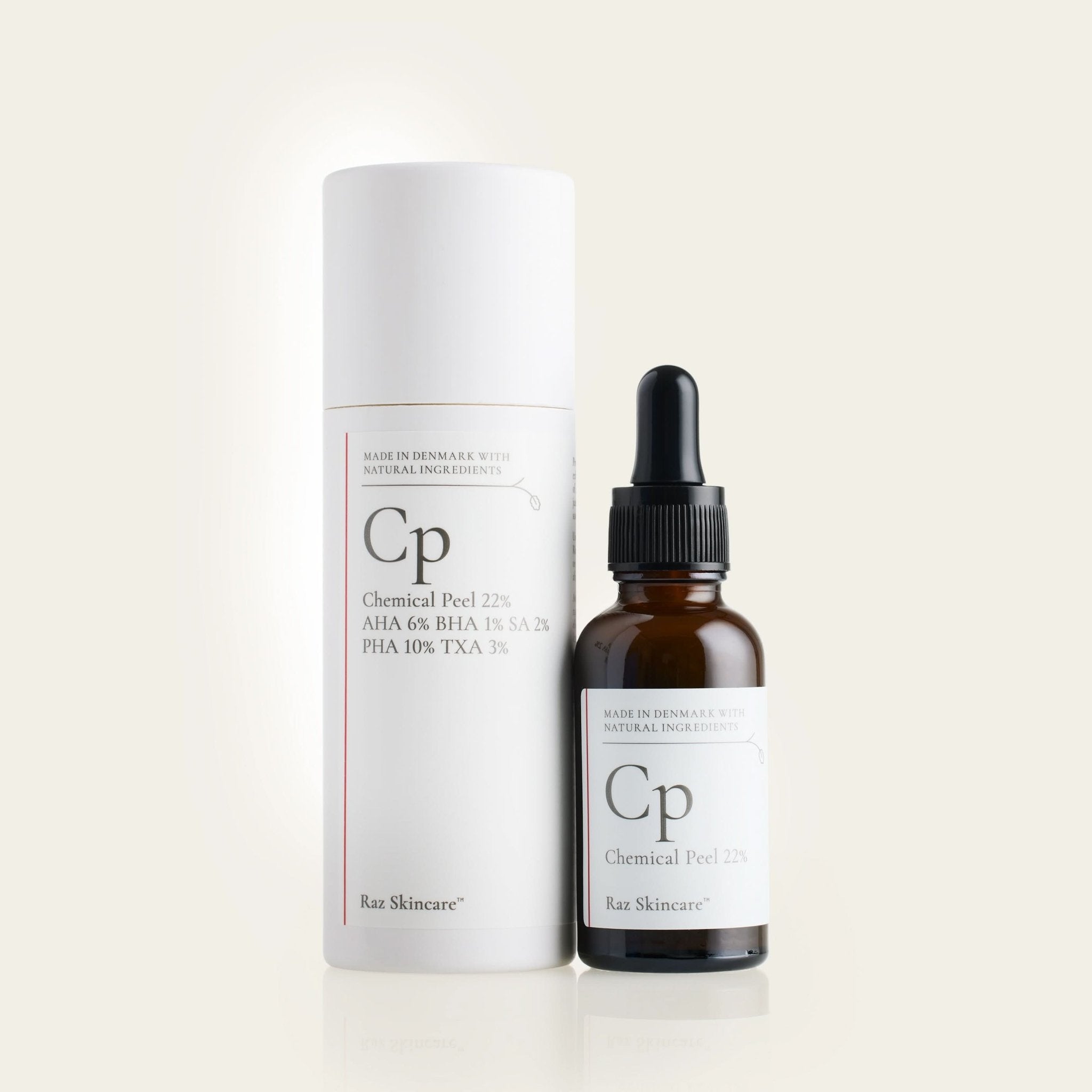 CP Chemical Peel 22% 30ml - Raz Skincare - Cp flasken ved siden af dens emballage